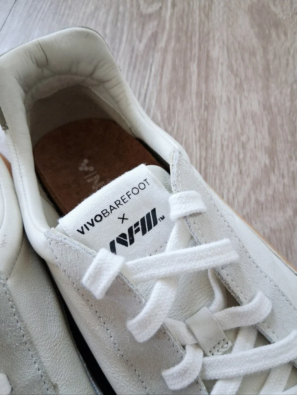 Vivobarefoot Gobi Leather Limestone Dusty Green Sneakers 46
